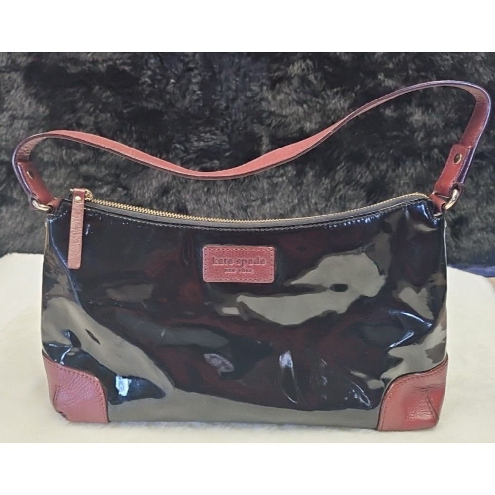 KATE SPADE GLOSSY PATENT LEATHER Med. BAG PURSE Black with Reddish Brown Corners